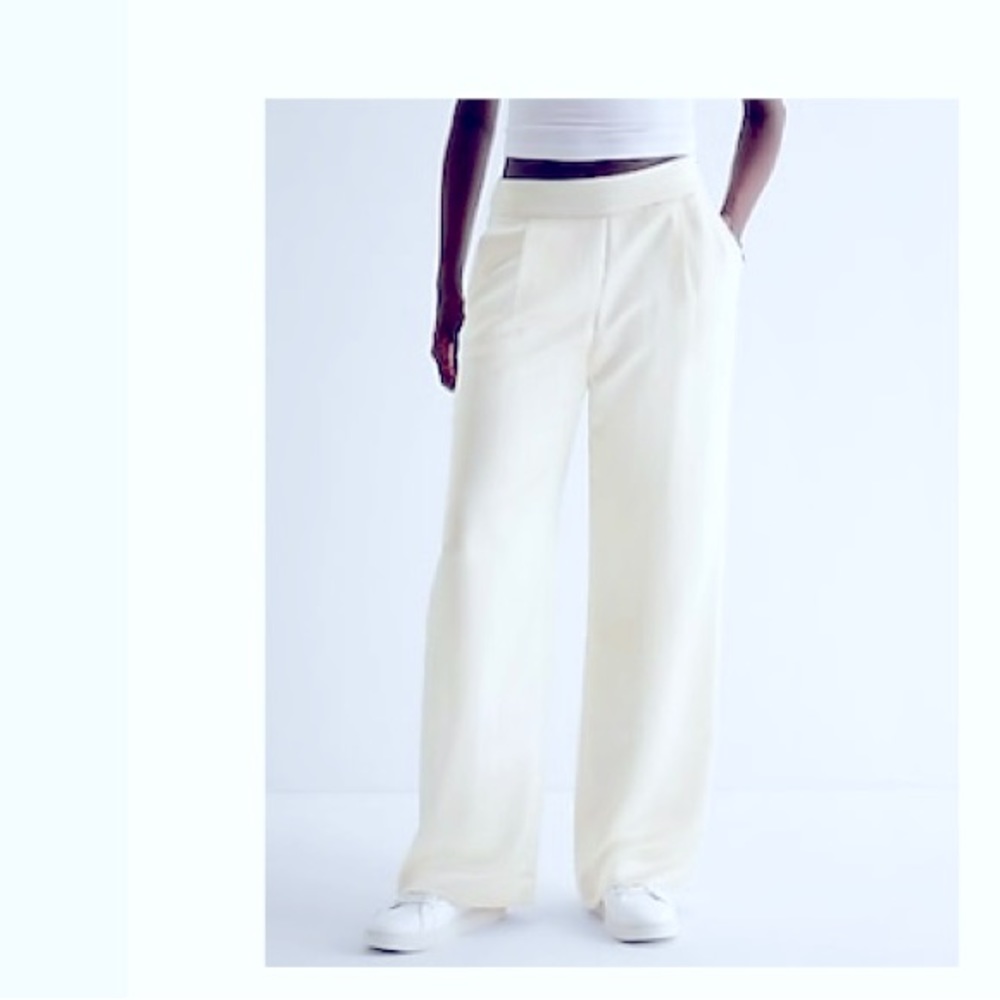 BRAND NEW Express Satin Pant Sz 8 NWT